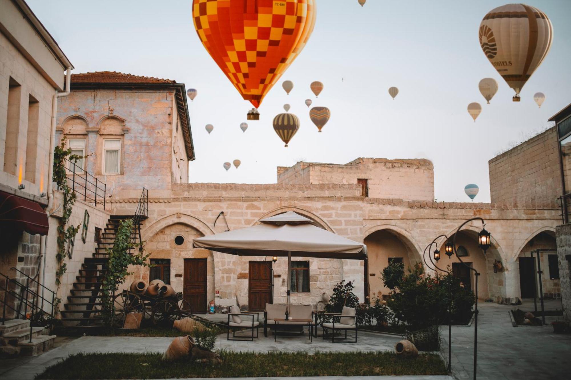 Bed and Breakfast Cavusin Cave House-Cappadocia Göreme Exterior foto